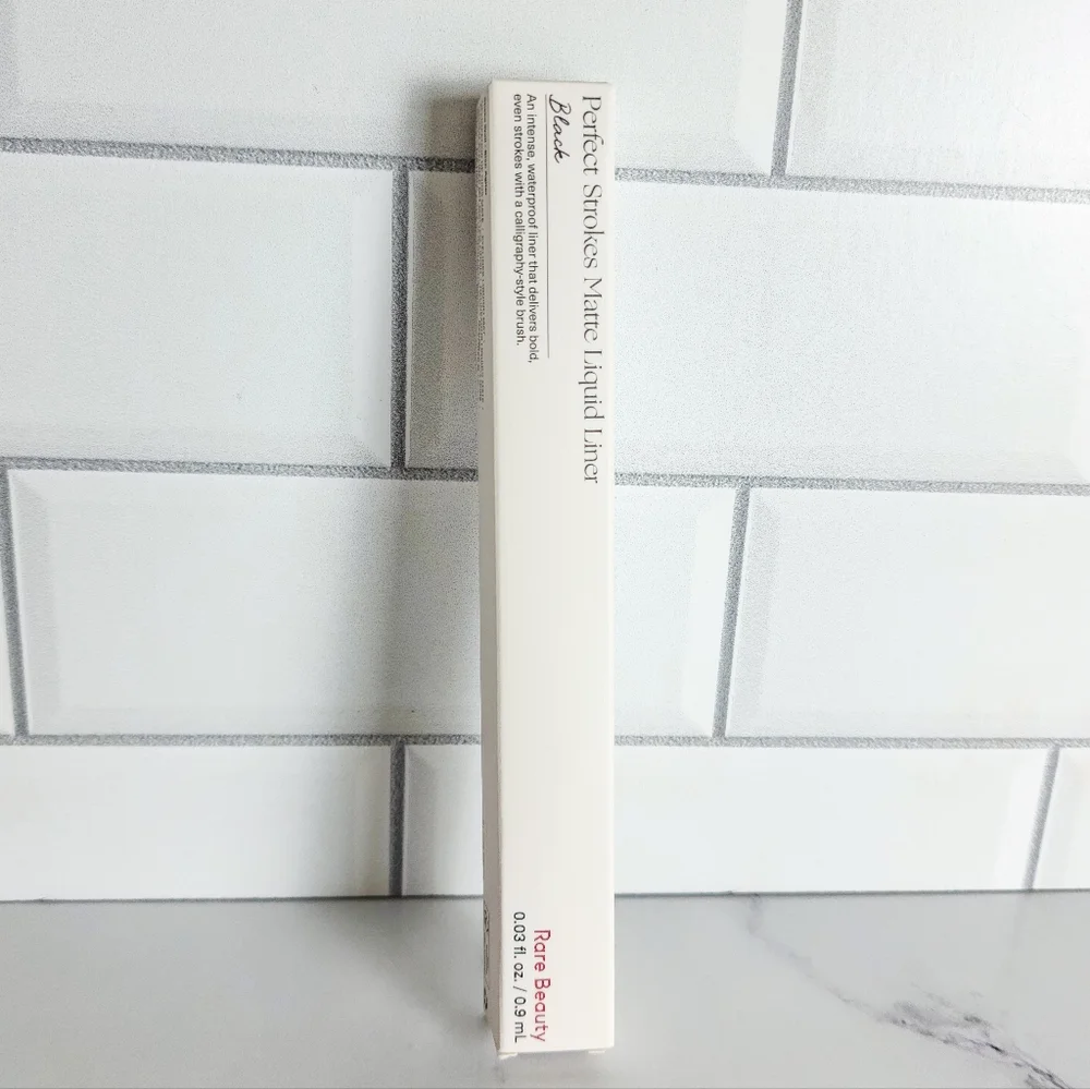 Rare Beauty Perfect Strokes Matte Liquid Liner - Black